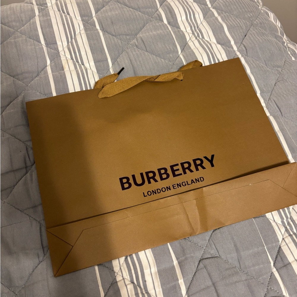 brand new black burberry cashmere scarf - Picture 3 of 3